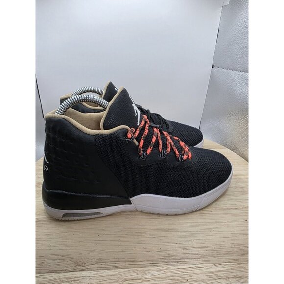 Nike Air Jordan Academy 844520-012 Black Shoes Sneakers Size womens 7 or  5.5Y - Picture 1 of 7